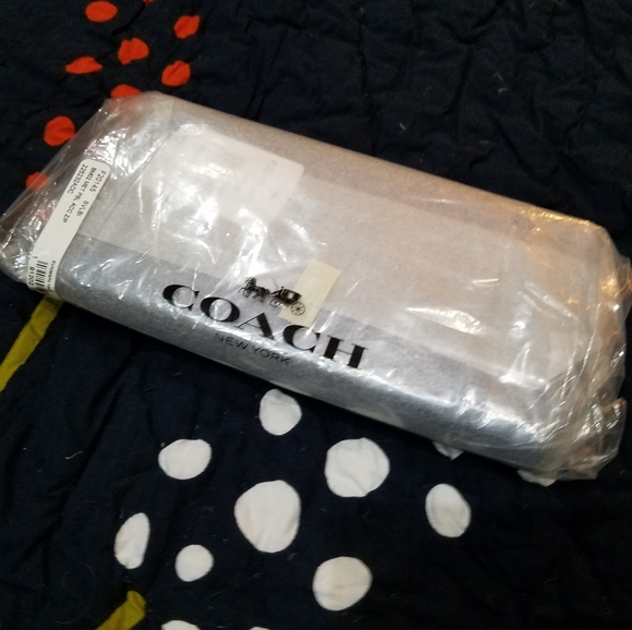 Coach Metallic Navy Blue Leather With Silver Hardware Accordion Zip Wallet NWT - Picture 7 of 14